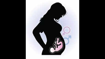 Pregnant woman and her baby die in hosp; parents suspect foul play