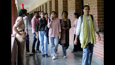 Late Admissions, Curbs Take Edge Off Day 1