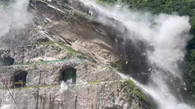 8 injured in landslide at Vishnugad-Pipalkoti project site in Uttarakhand's Chamoli