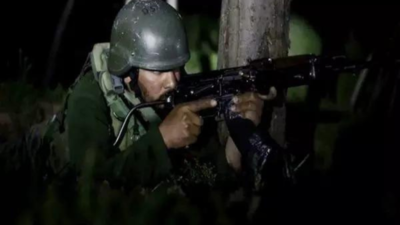J & K: ऑपरेशन अखल दिन 3 में प्रवेश करता है; सुरक्षा बलों के साथ मुठभेड़ के दौरान कम से कम एक आतंकवादी मारा गया