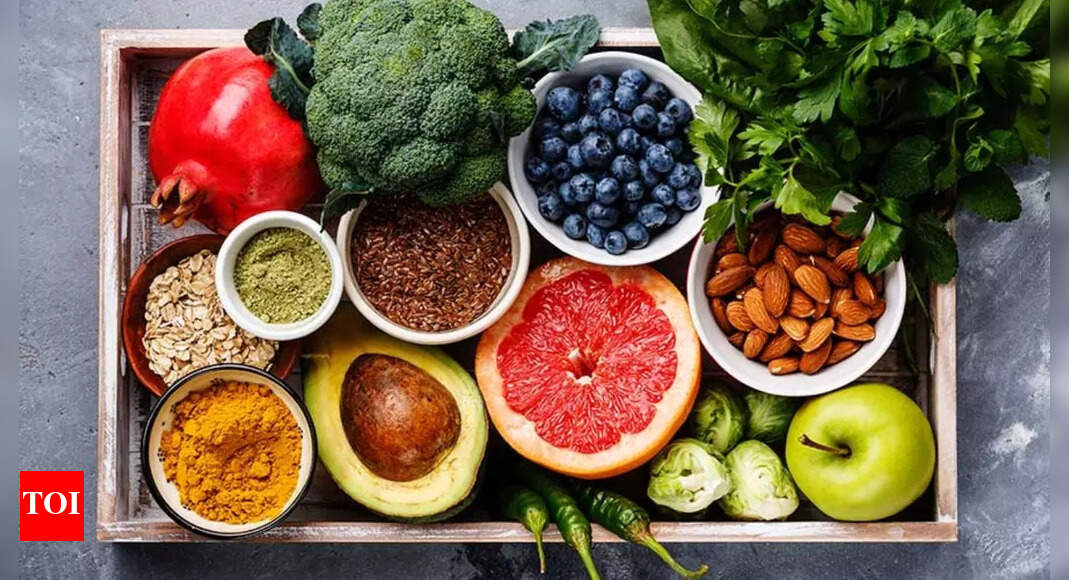 Colon cancer sees rapid surge in young adults; US Gastroenterologist recommends 4 fruits to slash colon cancer risk