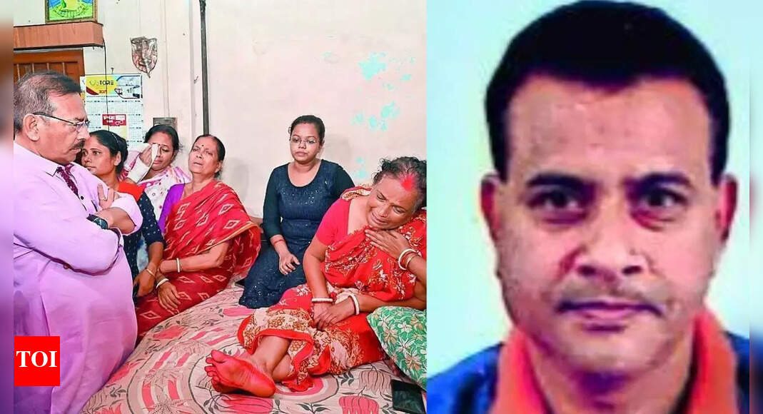 ‘They’ll take us to Bangladesh’: Kolkata man hangs self over 'NRC-SIR' anxiety