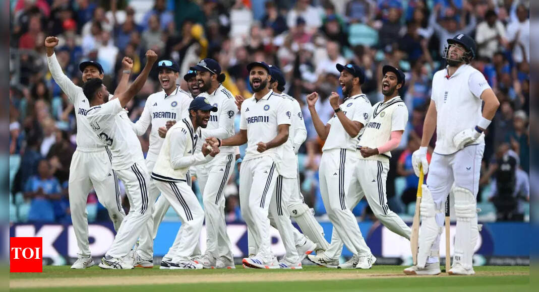 IND vs ENG Live: India one wicket away from win vs England