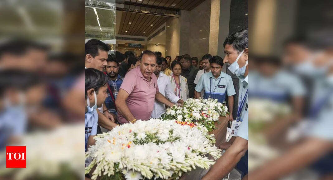 State Leaders Mourn Shibu Soren's Death: A Political Loss
