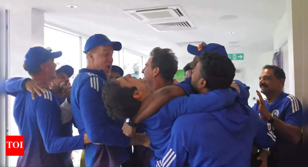 Watch: Gambhir and India coaches go wild after win at The Oval