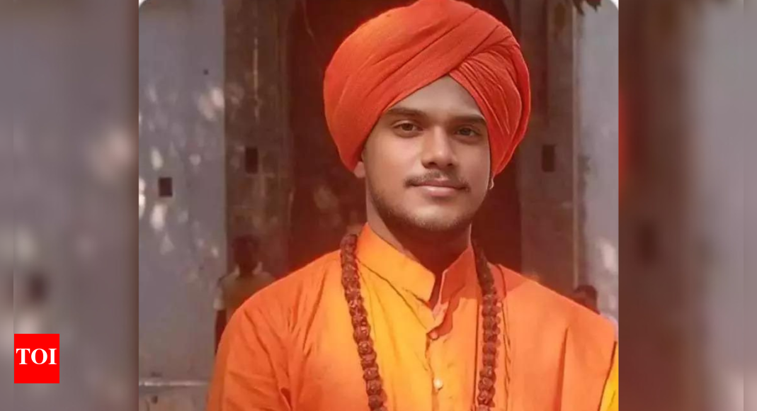 'Never hid my past': Seer ousted from mutt after Aadhaar reveals Muslim roots