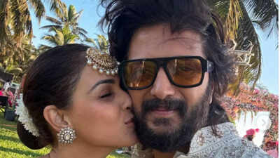 Riteish Deshmukh pens heartfelt birthday note for wife Genelia, Calls her his anchor and calm- SEE PIC