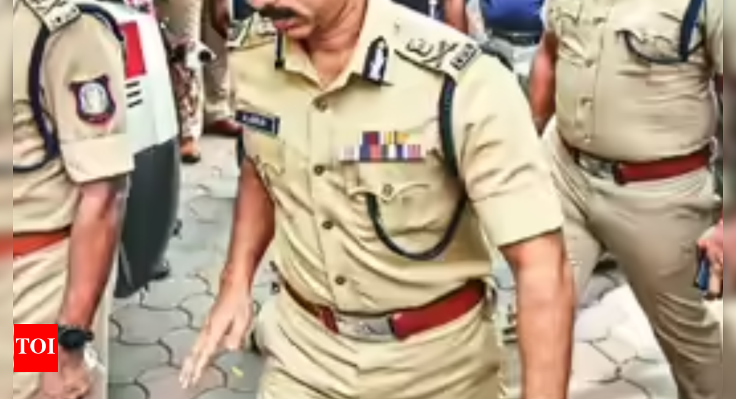 Maharashtra police extern two criminals from Ambad & Deolali; action taken to curb threats & maintain public order thumbnail