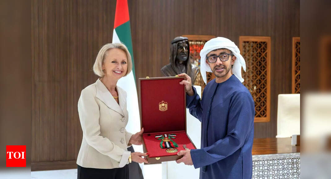 UAE President Sheikh Mohamed bin Zayed confers First-Class Order of Zayed II on US Ambassador Martina Strong
