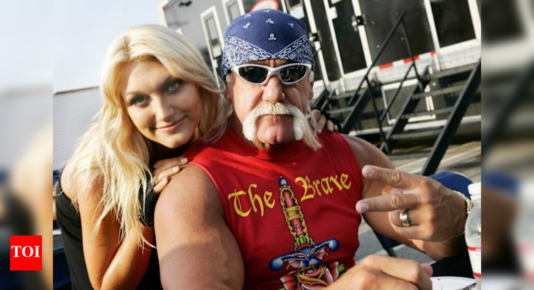 Hulk Hogan reportedly begged forgiveness from estranged daughter Brooke in last, tearful conversation before death
