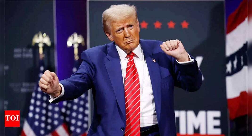 Trump says will announce new tariff plan for semiconductors and chips next week