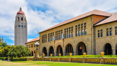How much does a Bachelor's in Computer Science cost at Stanford University in 2025?