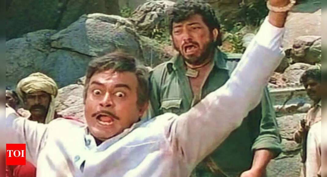 Farhan Akhtar reveals Javed Akhtar and Salim Khan changed the original ending of Sholay due to Emergency: ‘Thakur crushed Gabbar with his own feet’ | – Times of India