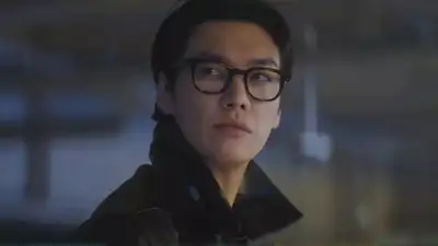  Kim Young Kwang and Lee Young Ae form an alliance in new trailer - WATCH