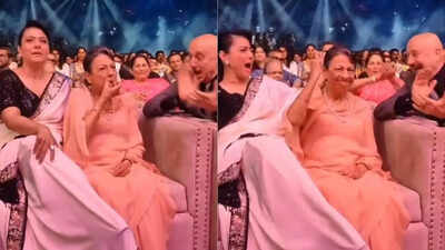 Proud mum Tanuja whistles at awards show on daughter Kajol’s request; Anupam Kher calls her a 'great mother and coolest heroine’ – WATCH