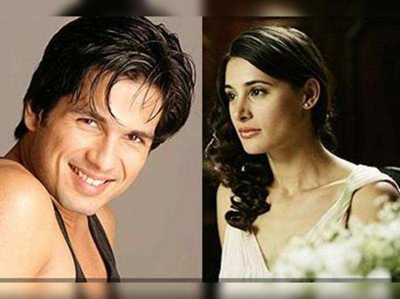 Shahid and Nargis out on a date