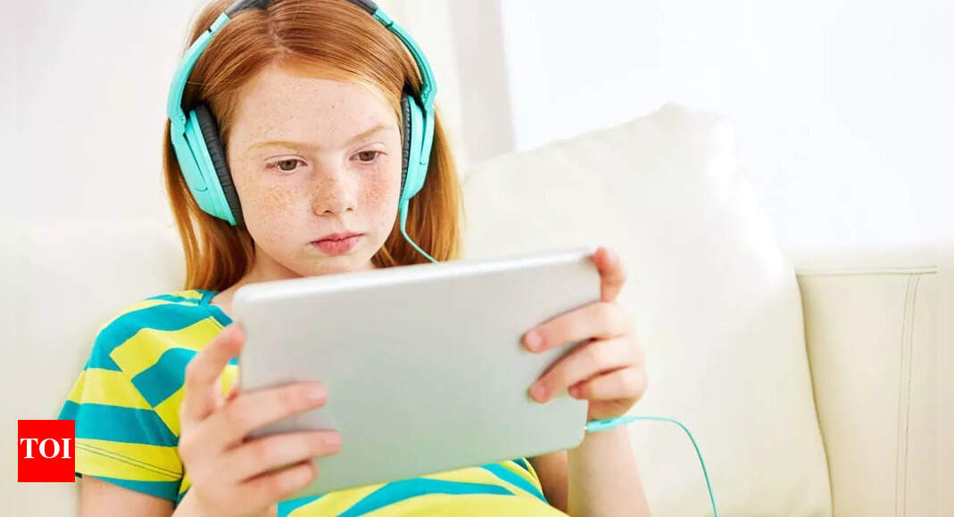 Screen Time & Young Hearts: Are Our Kids at Risk? Expert Advice for Protecting Their Cardiovascular Health