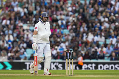 'I was always going to be out there': Chris Woakes reflects on final moments of gripping Oval Test - Watch