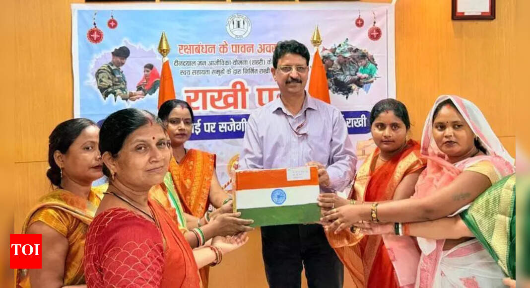 SHG women send rakhi to soldiers | Varanasi News - Times of India