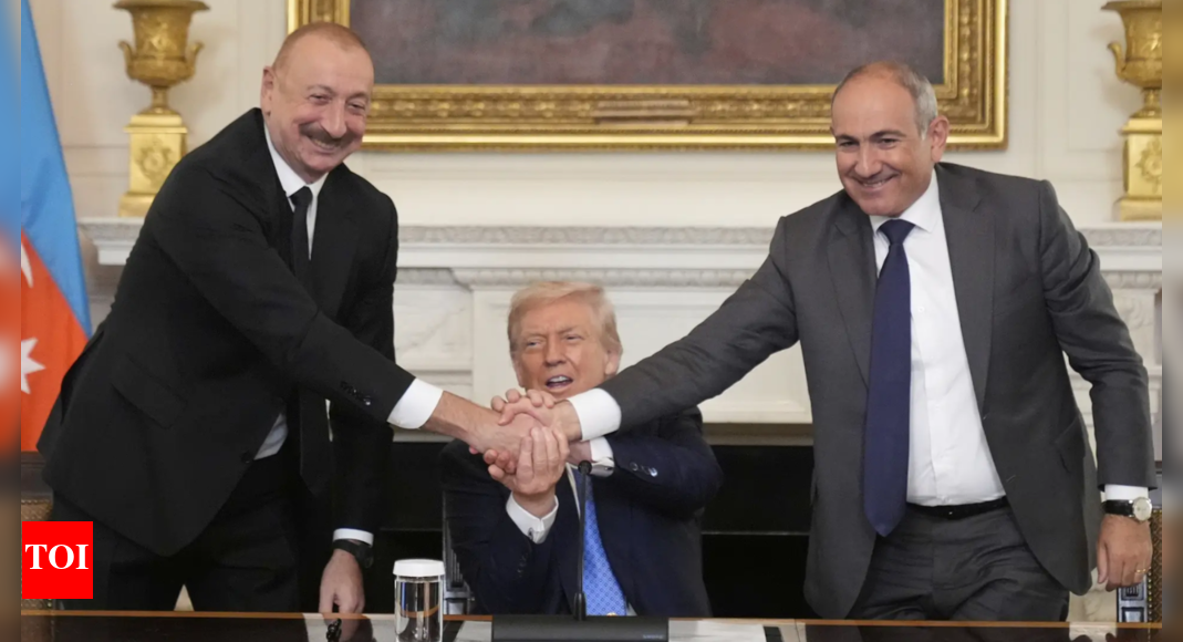 “Amerika Birleşik Devletleri Başkanı bir mucize yaptı”: Ermenistan ve Azerbaycan Beyaz Saray’ın tepesinde barış anlaşmasını imzaladı; Transit koridoru “Trump Rotası” nı duyurdu