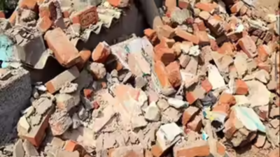 7 dead as wall collapses in Delhi's Hari Nagar after heavy overnight rain; jhuggies evacuated