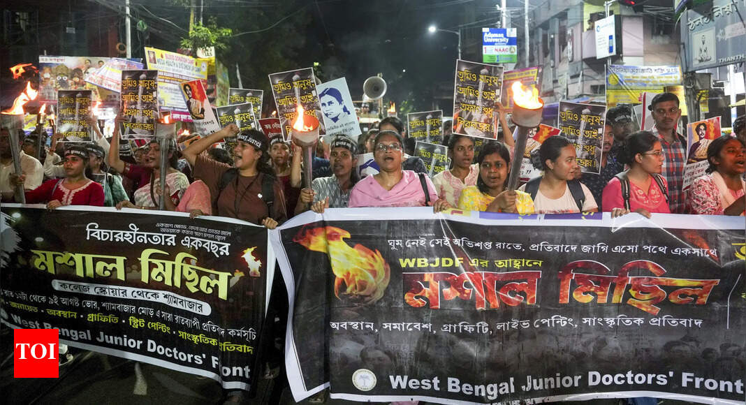 RG Kar rape murder case: Victim's mother 'denied' admission in hospital; father alleges pressure 'from state government'