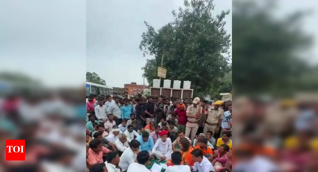 Man dies in Jaipur hopper accident, kin demand justice | Jaipur News ...