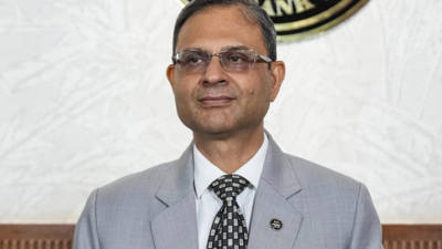  Minimum balance norms up to individual banks, says RBI governor