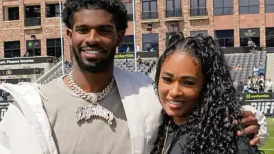 Shedeur Sanders’ mom Pilar attracts attention and criticism for wearing a crop top