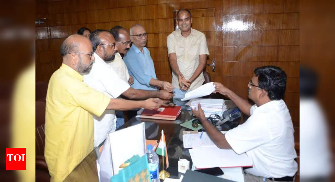 CPI-ML protests against voters’ list revision in Bihar | Ranchi News ...