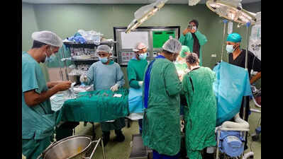 In Mumbai, 200 people protest against civic body hospital privatisation