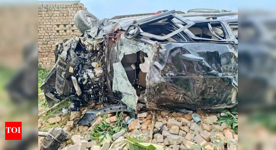 Five killed, 5 injured in SUV-bike accident in Anuppur | Bhopal News ...