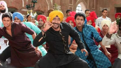  Ajay Devgn-Mrunal Thakur’s film faces major DROP on second Monday, earns just 1 crore; falls behind ‘Saiyaara’ and 'Mahavatar Narsimha’