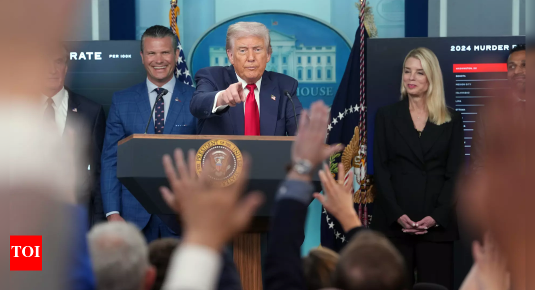 'Don't want you to be comfortable': Did Trump just roast the press? Watch video
