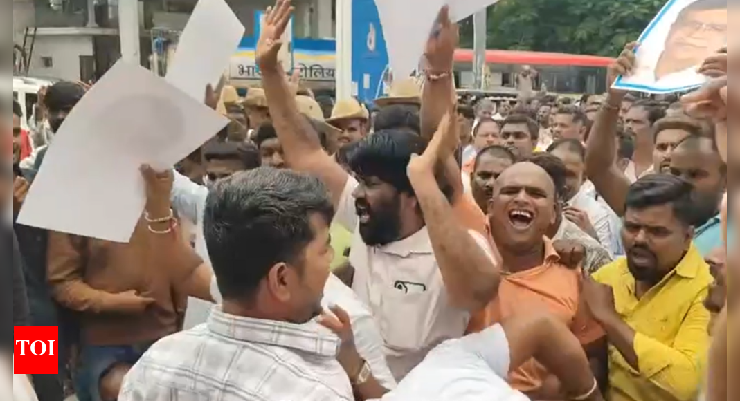 'Vote chori' row: Thousands protest KN Rajanna’s removal from cabinet