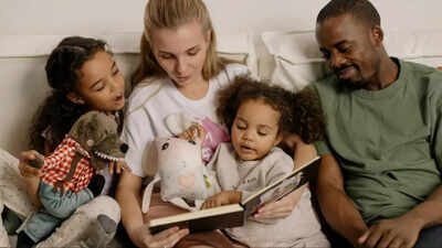 Raising readers in the age of reels: 6 ways parents can encourage strong reading habits in children amid digital distractions