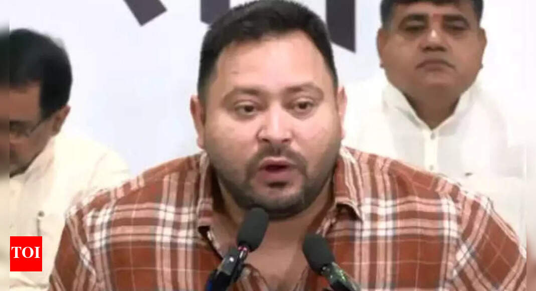 Bihar polls: 'EC is helping BJP,' alleges RJD's Tejashwi Yadav