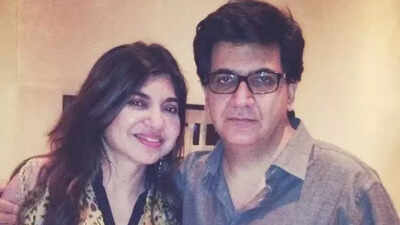 Alka Yagnik's career came in the way of her marriage with Neeraj Kapoor, here's how the couple maintained it, despite living in different cities all their life: 'Such a gap between us...'