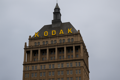 Kodak, de 130 años, advierte que podría cerrar: la empresa reconoce “serias dudas” sobre su supervivencia