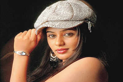 Priya Mani in 'Charulatha'