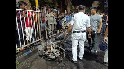 Mob fury after app-biker charred to death in crash, police fire tear gas