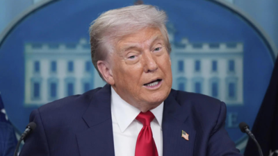 Trump signs order to ease commercial spaceflight regulations