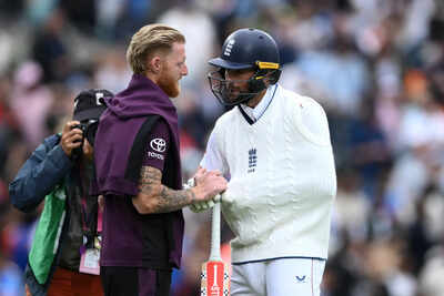 After dislocating shoulder against India, Chris Woakes gives big injury update ahead of Ashes: 'Still a lot ...'