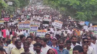 Thousands rally in Dharampur against Par-Tapi-Narmada link project | Surat  News - Times of India