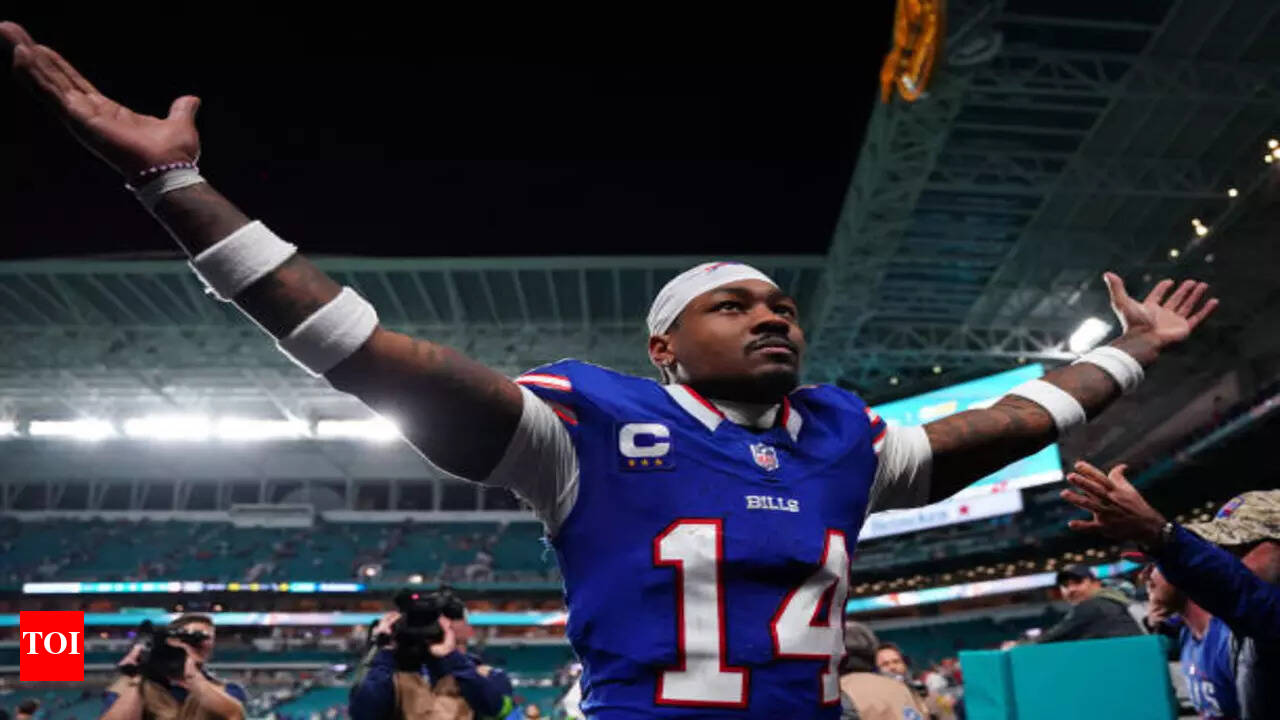 None of them were good guys': Stefon Diggs breaks silence on viral 'don't  date my sister' video | NFL News - Times of India