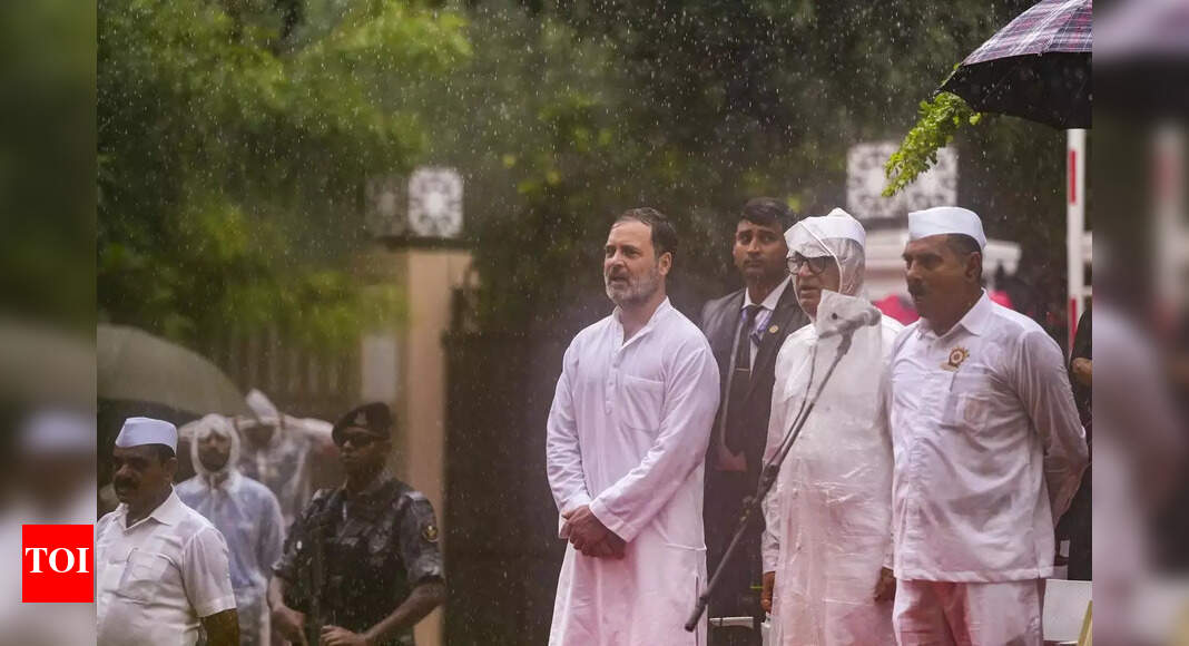 Independence Day: Rahul, Kharge absent from Red Fort event; BJP questions no-show