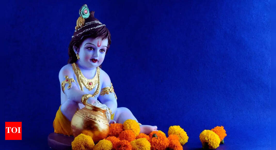 Joyful Krishna Janmashtami 2025: 50 Heartfelt Wishes, Messages, and Quotes to Share with Your Loved Ones