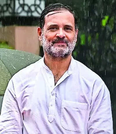 PM praise for RSS in I-Day speech troubling, regrettable, says oppn