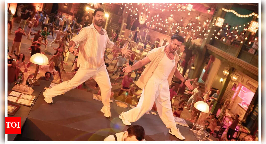 War 2 Hrithik Roshan Jr NTR North America box office collection