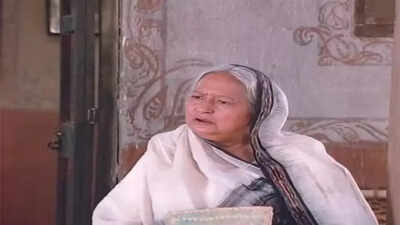 Married at 12, became a mother at 17, Bollywood’s beloved ‘mausi’ refused heroine roles; continued acting even after paralysis